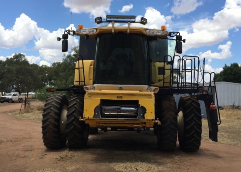 NEW HOLLAND CR960 Harvester Header