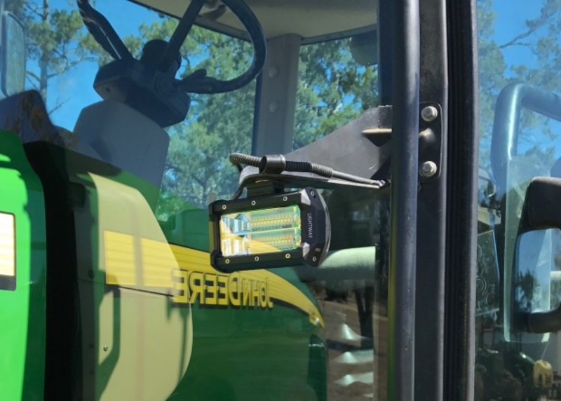 JOHN DEERE 8320 Tractor