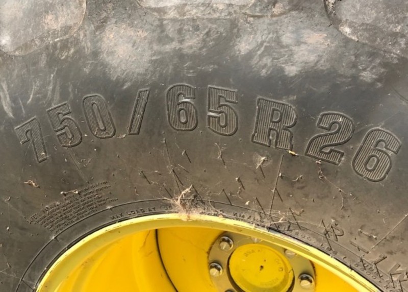 JOHN DEERE S670 Harvester/Header