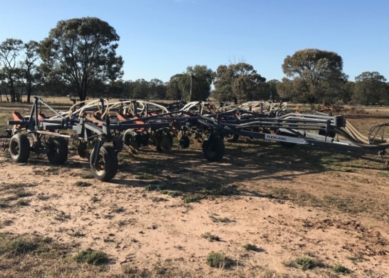 Flexicoil 820 planters