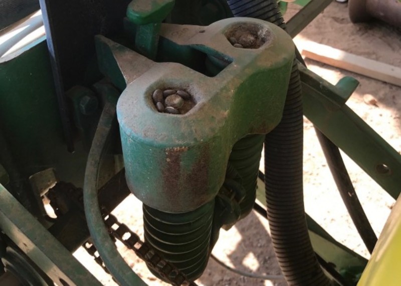 JOHN DEERE 1700 Planters