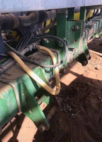 JOHN DEERE 1700 Planters
