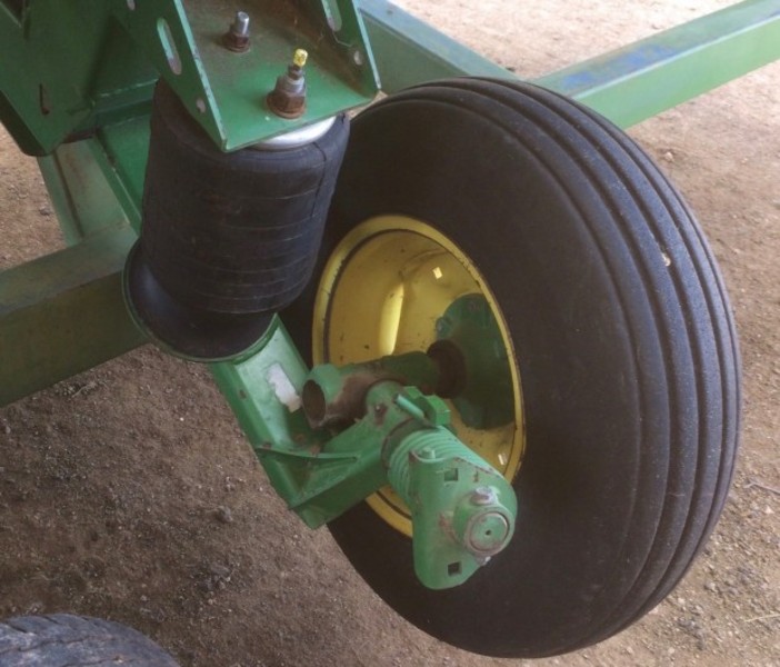 JOHN DEERE 9750 STS Harvester 
