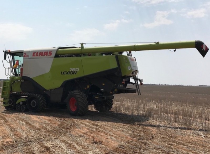 2015 Claas Lexion 760TT Harvester