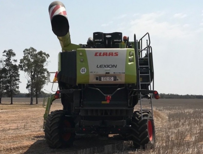2015 Claas Lexion 760TT Harvester