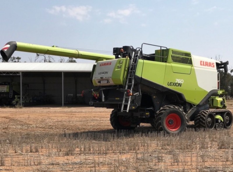 2015 Claas Lexion 760TT Harvester