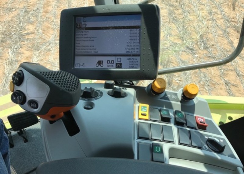 2015 Claas Lexion 760TT Harvester