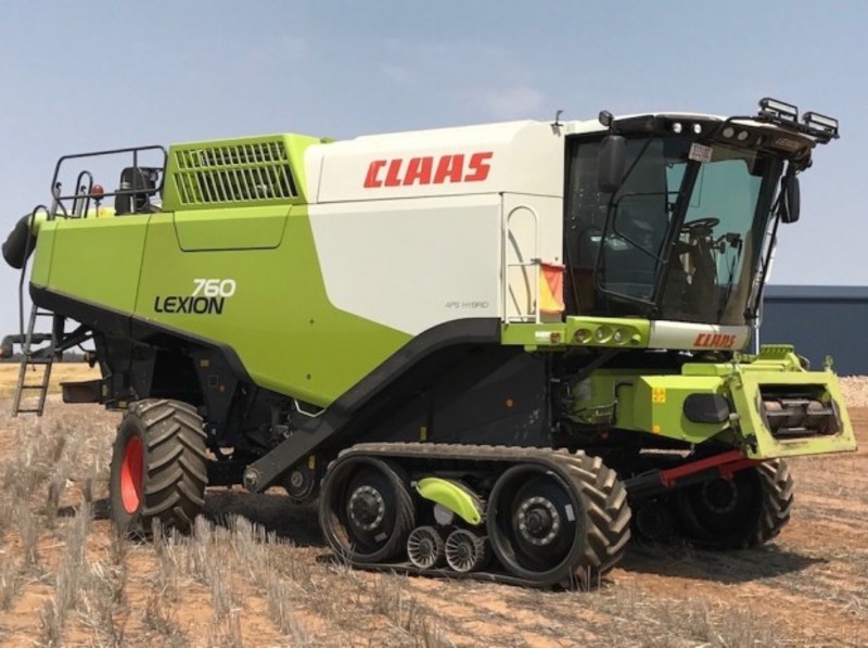 2015 Claas Lexion 760TT Harvester