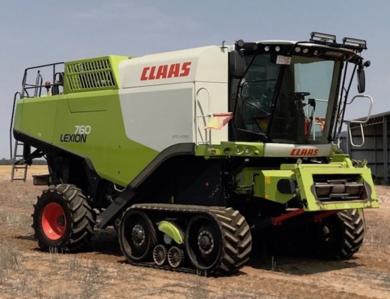2015 Claas Lexion 760TT Harvester