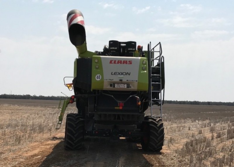 2015 Claas Lexion 760TT Harvester