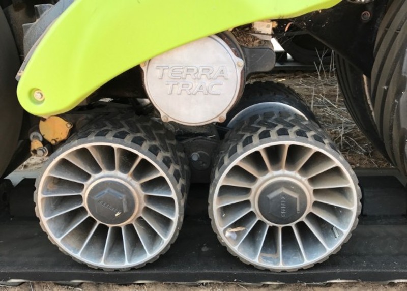 2015 Claas Lexion 760TT Harvester