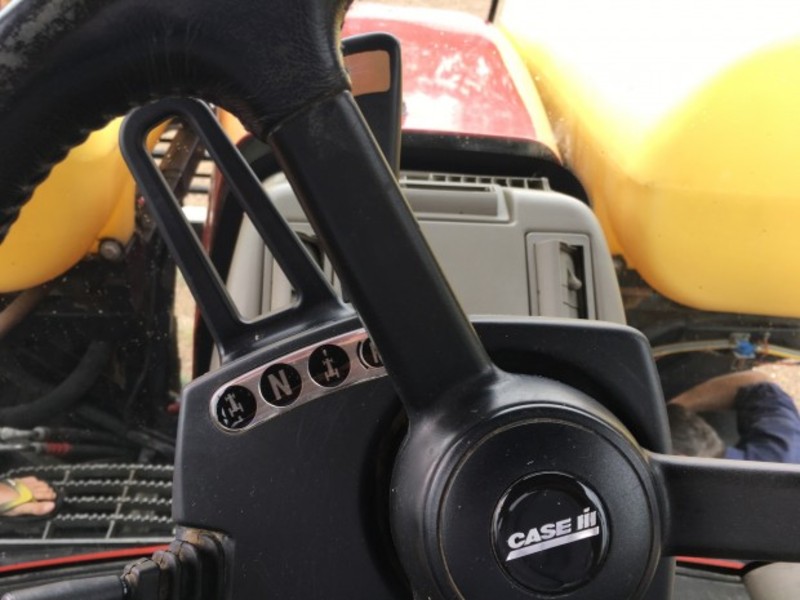 Case IH Magnum 305 Tractor