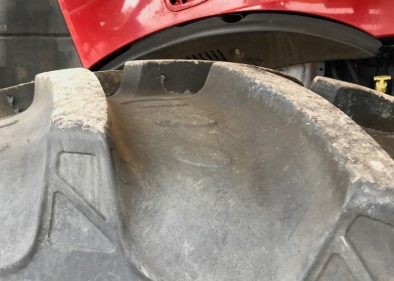 Case IH Magnum 305 Tractor