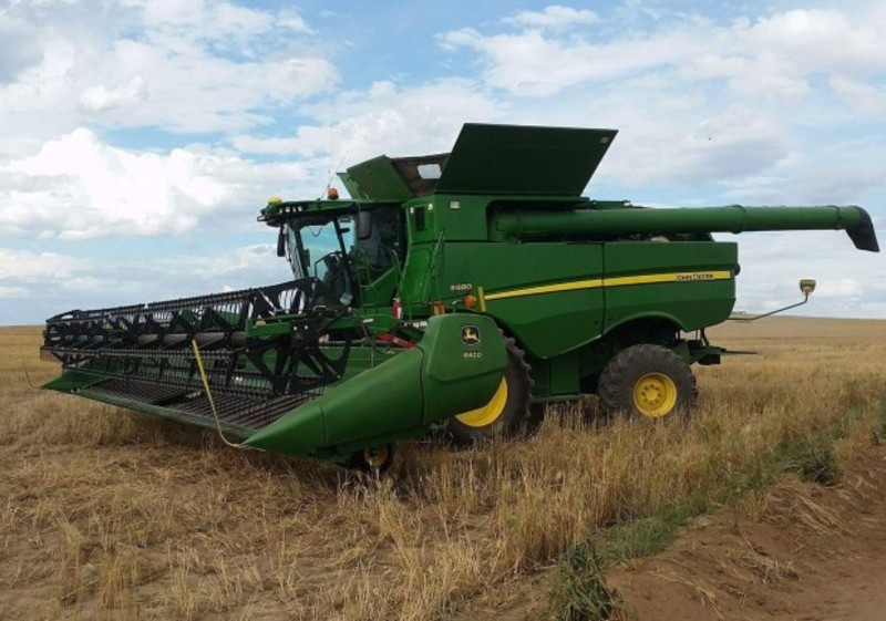 2013 JOHN DEERE S680 Harvester
