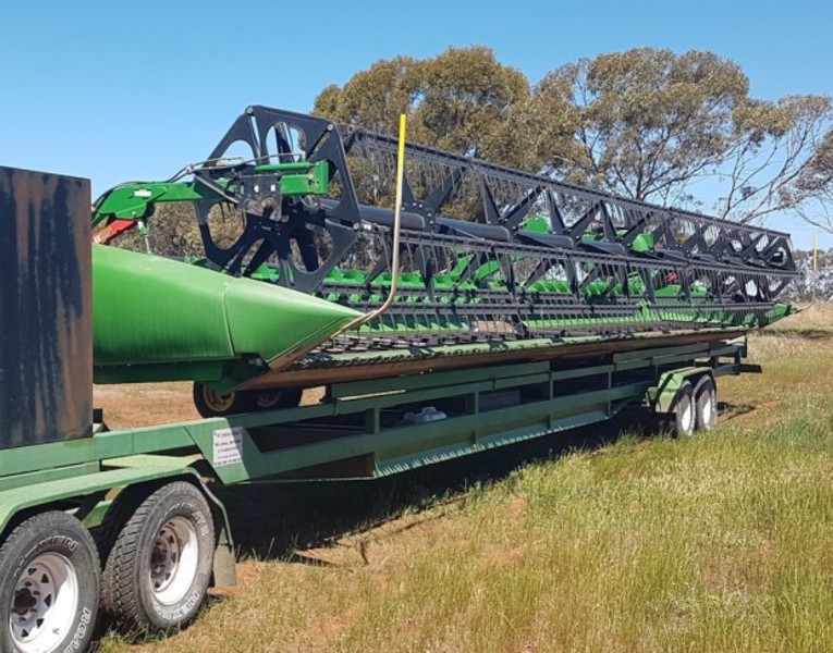 2013 JOHN DEERE S680 Harvester