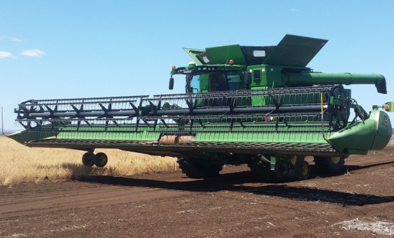 2013 JOHN DEERE S680 Harvester