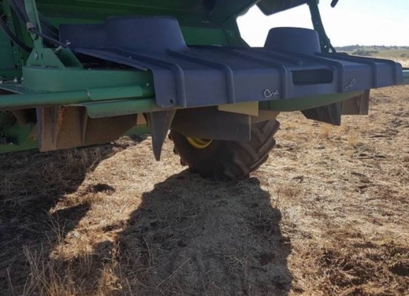 2013 JOHN DEERE S680 Harvester
