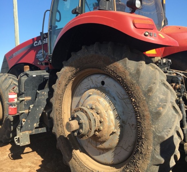 Case IH Magnum 340 Tractor