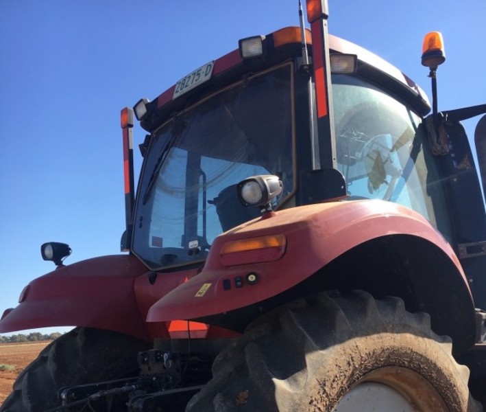 Case IH Magnum 340 Tractor