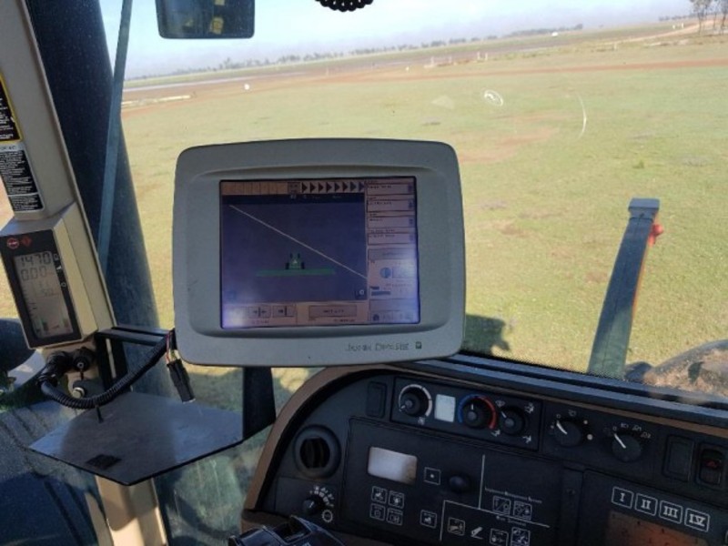 JOHN DEERE 2600 RTK GPS Guidance