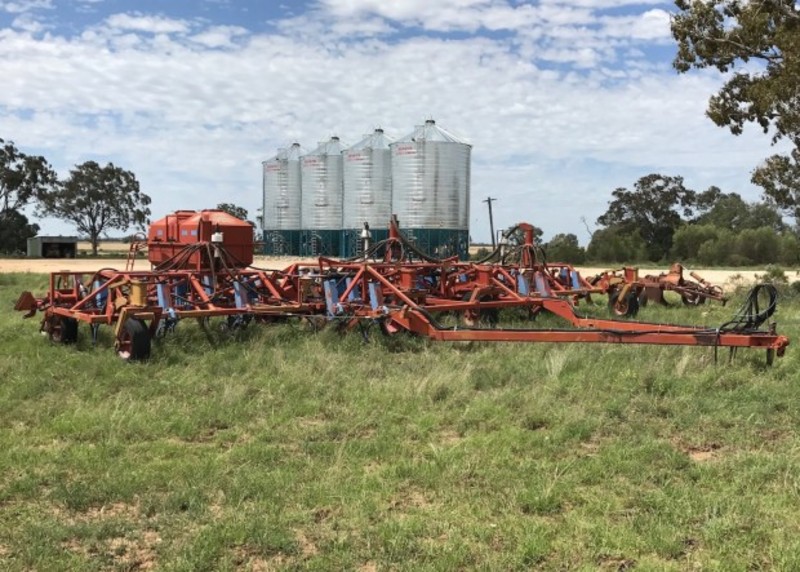 Gyral Penetrator Planters