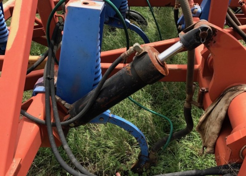 Gyral Penetrator Planters