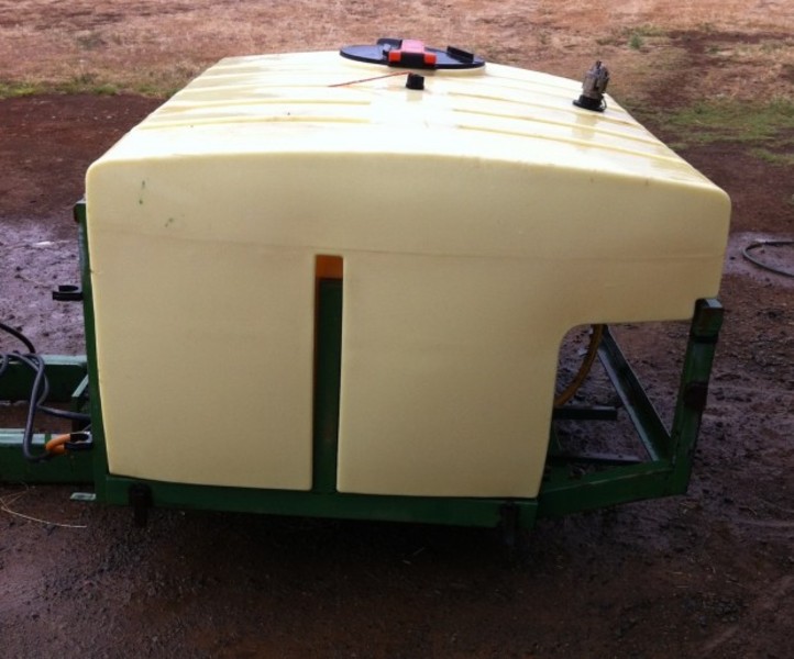 Hardi 1400L Front Tank Sprayer