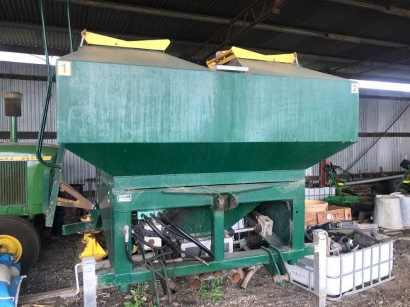 Simplicity FM2-2500 air seeder
