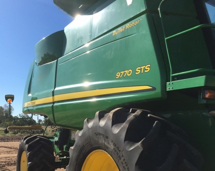 JOHN DEERE 9770 STS 9770 STS HARVESTER HEADER