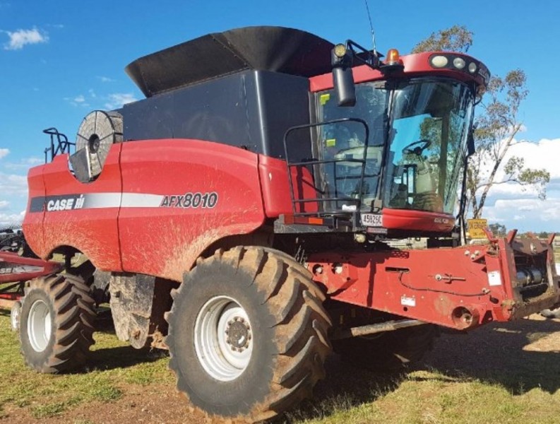 Case IH AFX8010 Harvester