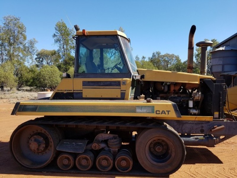 CATERPILLAR CH65 Tractor