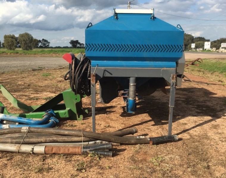 Daybreak 1350L Air Seeder