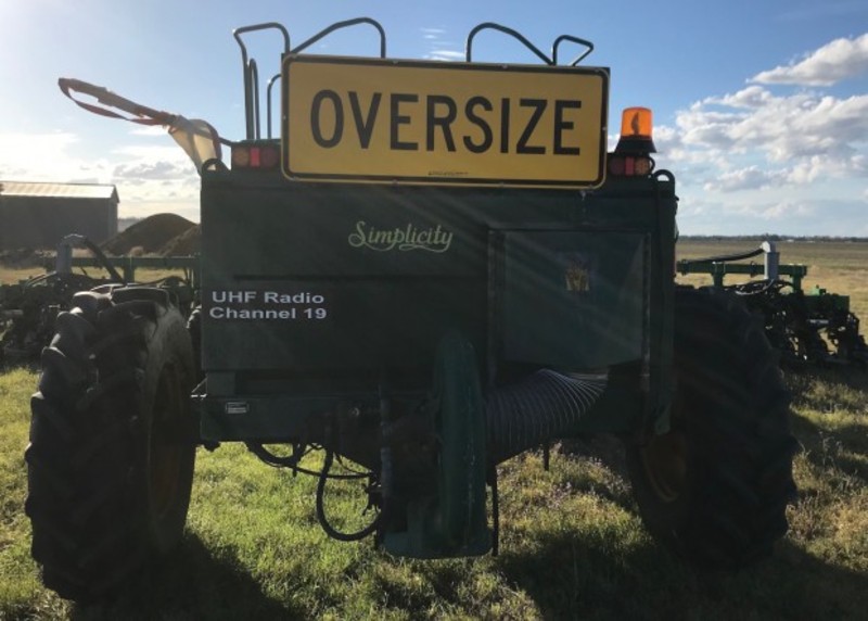 Simplicity 5700TR2 Air Seeder Cart