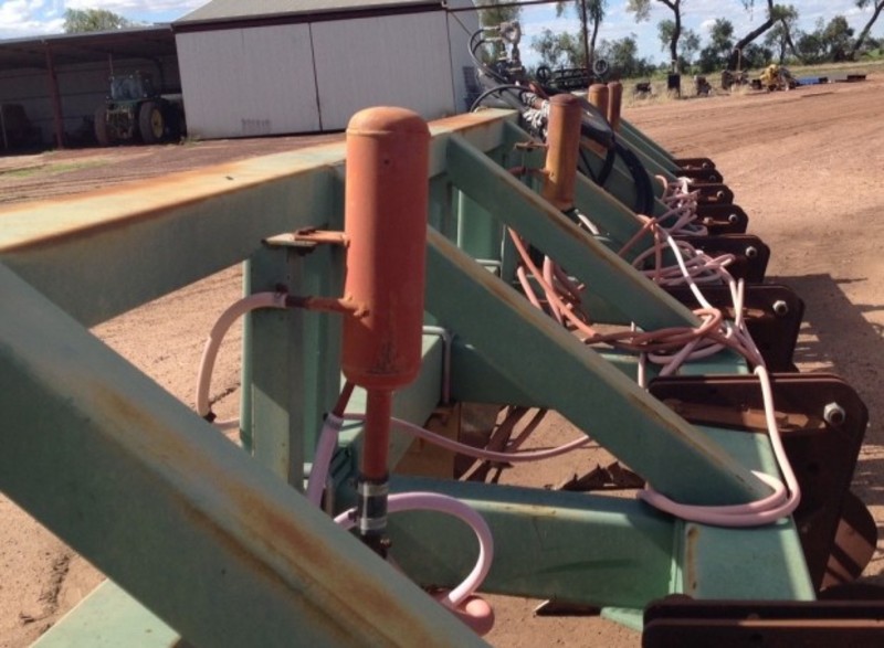 Custom Fertiliser Bar