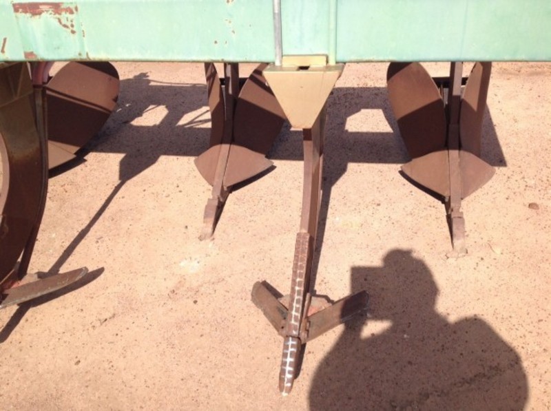Custom Fertiliser Bar