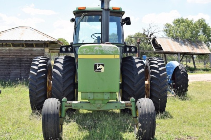 JOHN DEERE 4640 Tractor