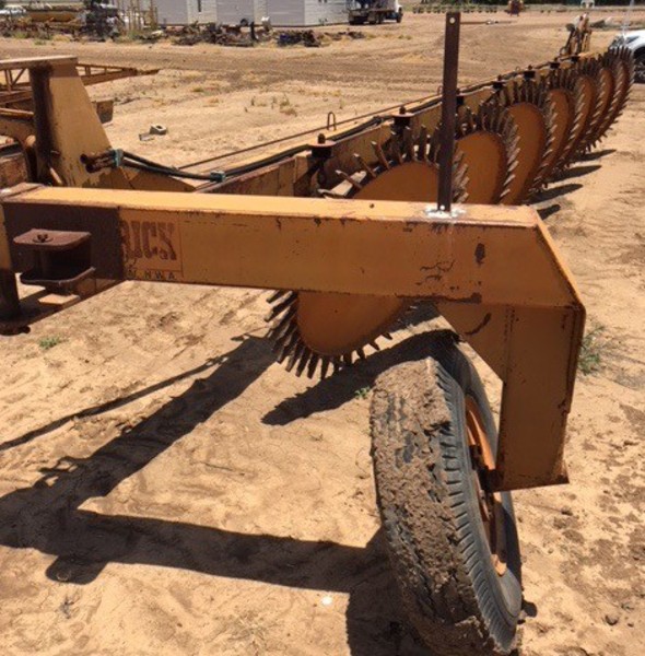 Pederick 13 wheel stick rake