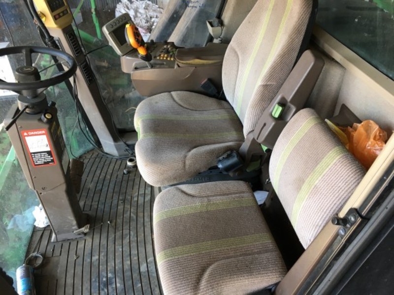 JOHN DEERE 7760 Harvester