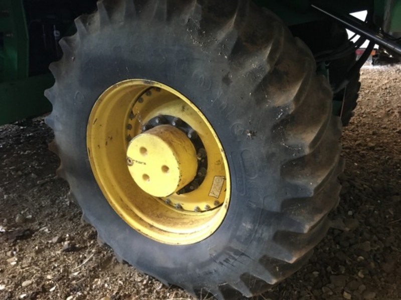 JOHN DEERE 7760 Harvester