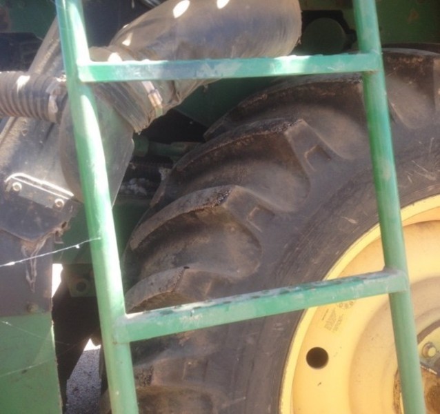 JOHN DEERE 9976 Harvester