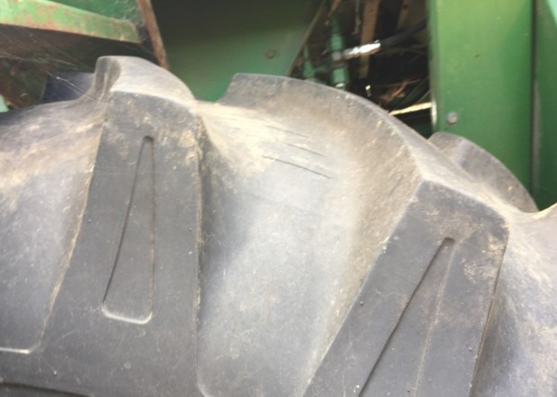 JOHN DEERE 7445 7445 HarvesterHeader