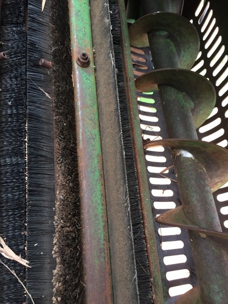 JOHN DEERE 7445 7445 HarvesterHeader