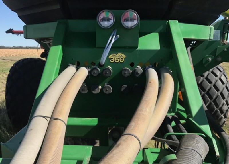 JOHN DEERE 1910 1910 SeedingPlanting Equip