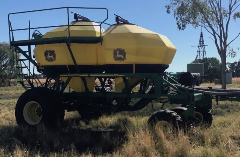 JOHN DEERE 1910 1910 SeedingPlanting Equip
