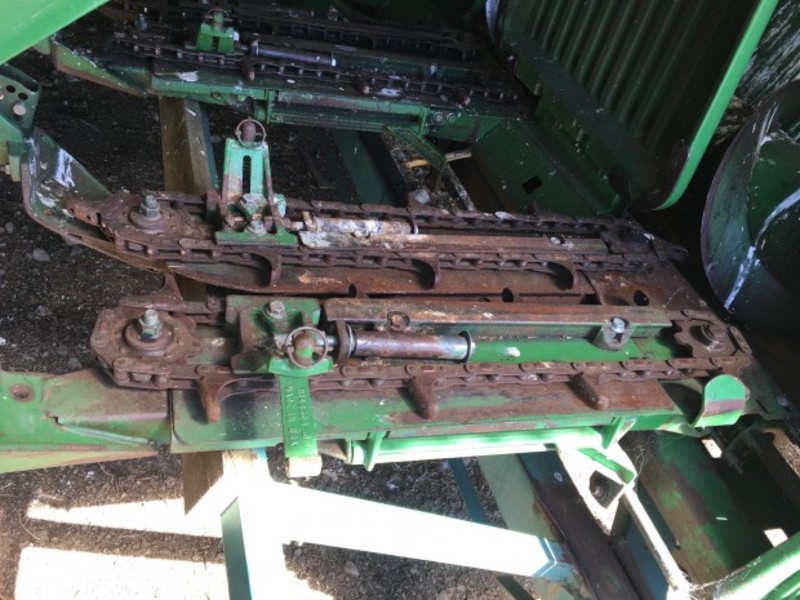 JOHN DEERE 894 894 HarvesterHeader