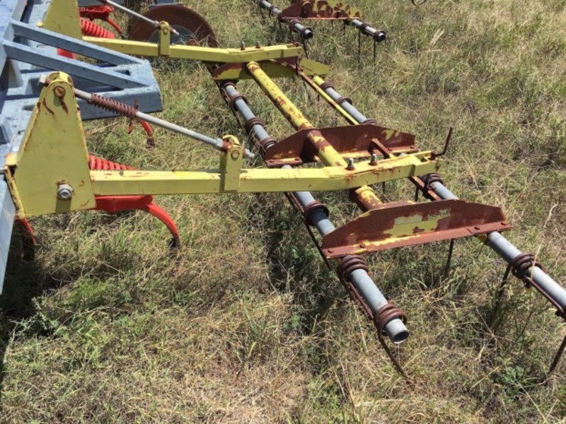 Custom Chisel Plough 