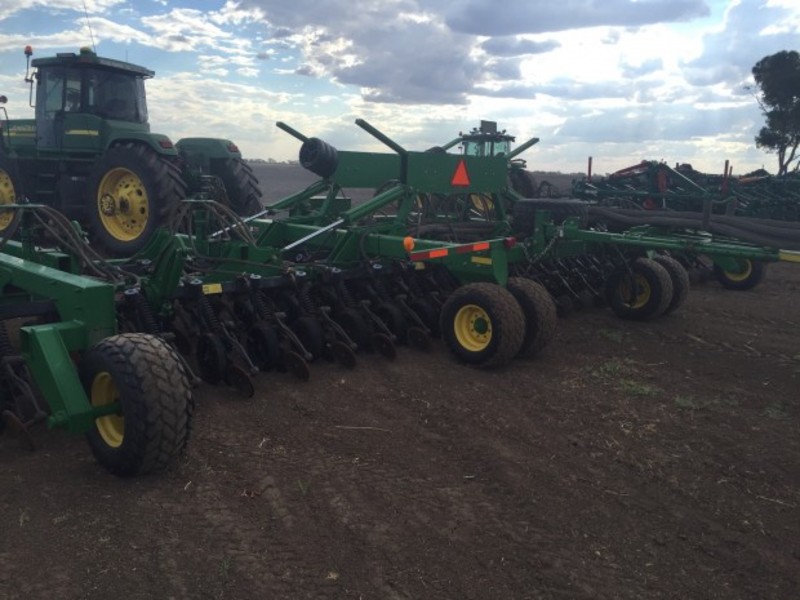 JOHN DEERE 1890