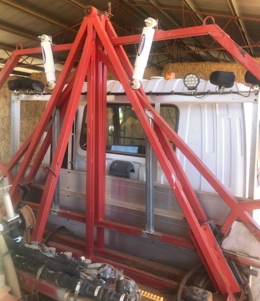 ISUZU 3400 litre 36m sprayer