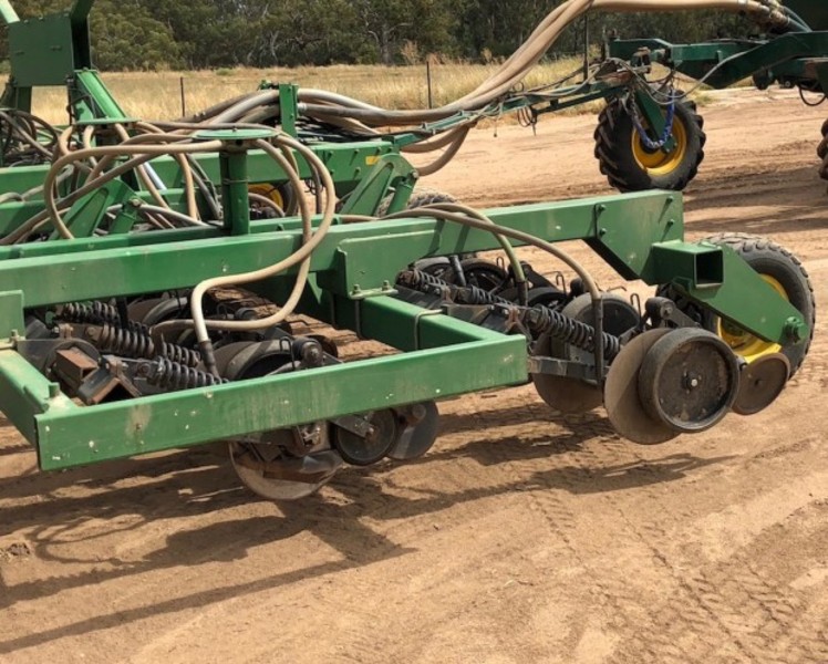 JOHN DEERE 1890 Seeding/Planting