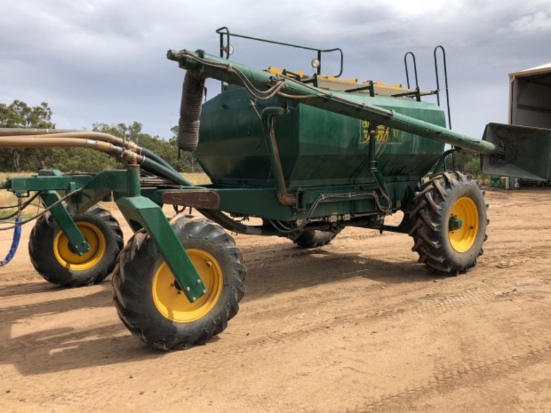 JOHN DEERE 1890 Seeding/Planting